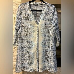 Michael Tyler Top, perfect for your next paradise vacation size Medium